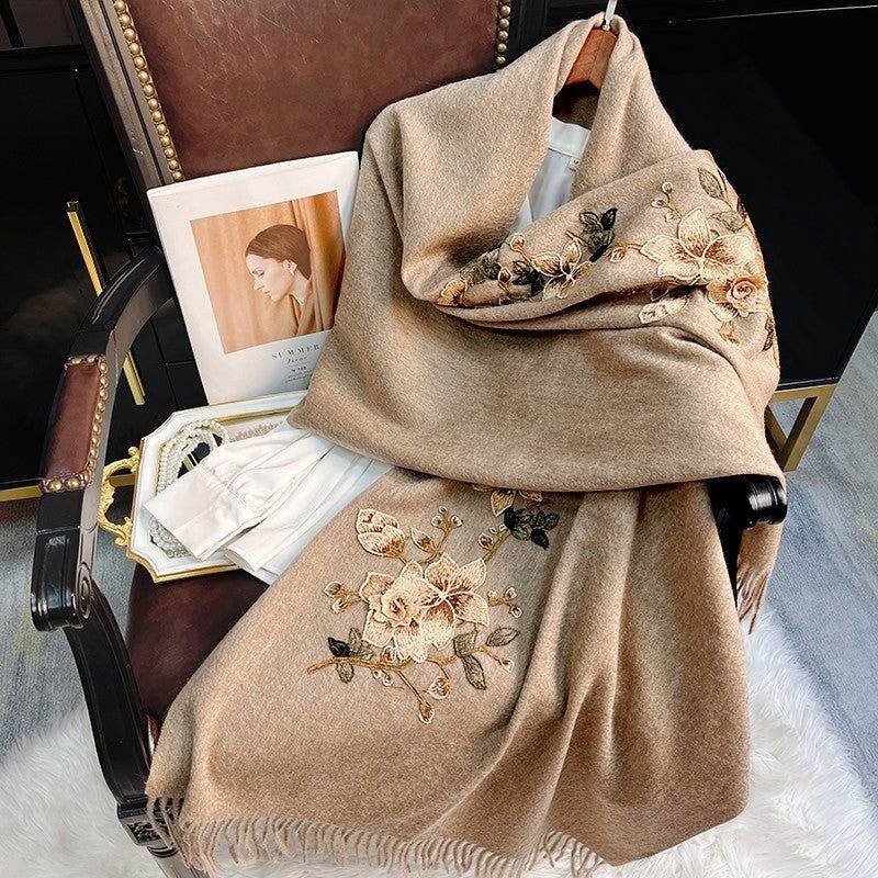 Embroidery 100% Pure Cashmere Scarf Gardenia 200x60 cm - Image 2