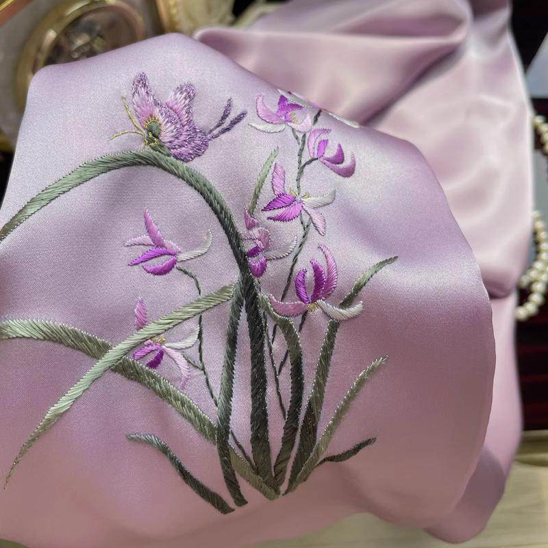 Hand Embroidered Suzhou 16 Momme Silk Scarf Luxury 155x35cm - Image 6