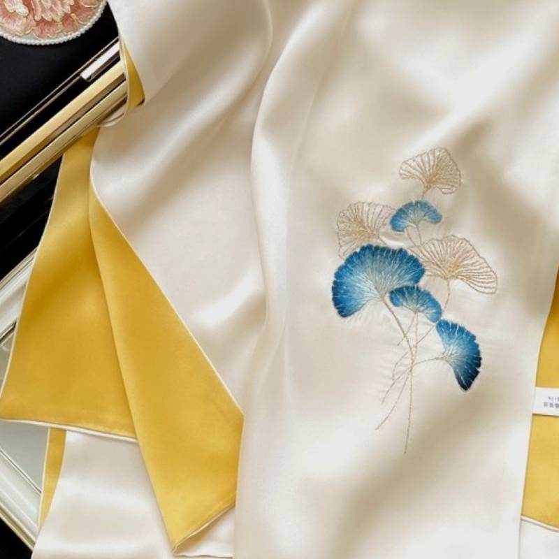Handmade Suzhou Embroidery 16 Momme Silk Scarf 155x35cm - Image 4