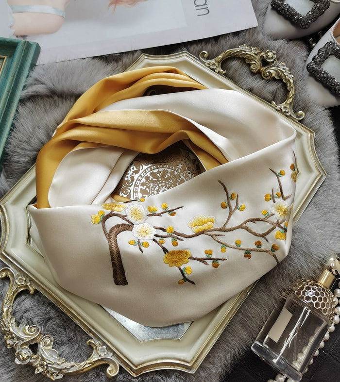 Handmade Su Embroidery 16 Momme Silk Scarf 155x35cm - Image 2