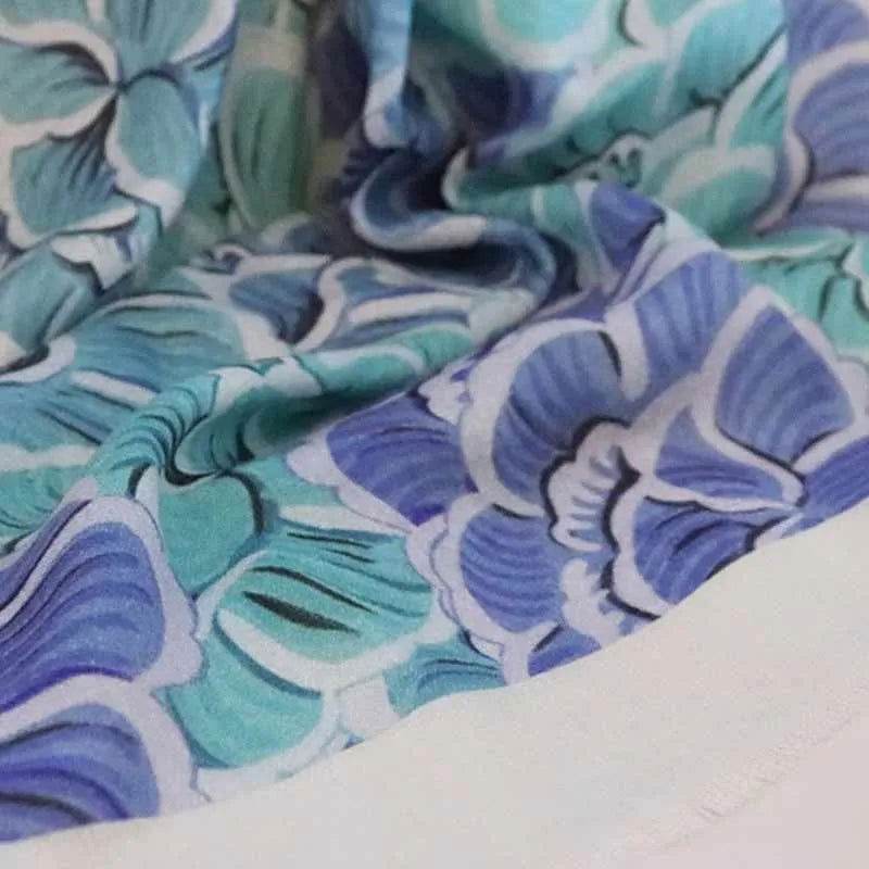 100% Wool Winter Square Scarf Elegant Peony 100x100cm - Image 6